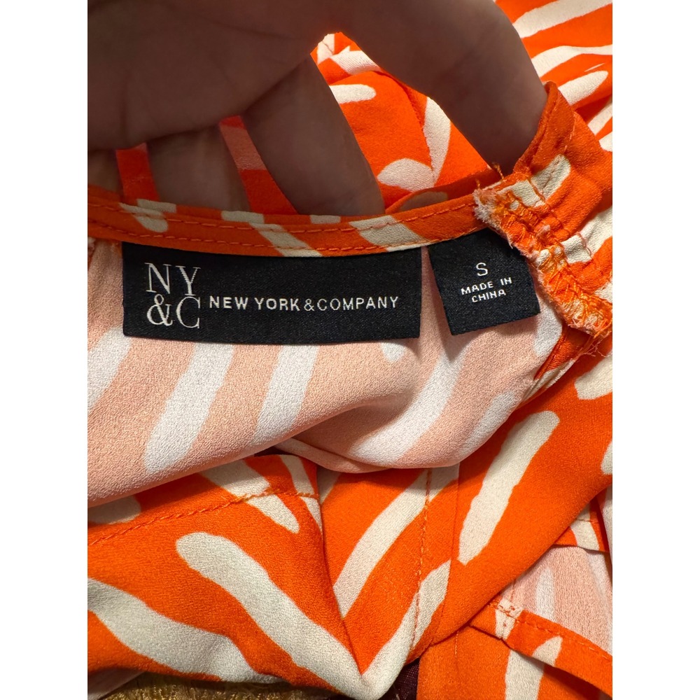 New York & Company Orange White Abstract Print Cold Shoulder Halter Top Small - Picture 7 of 7